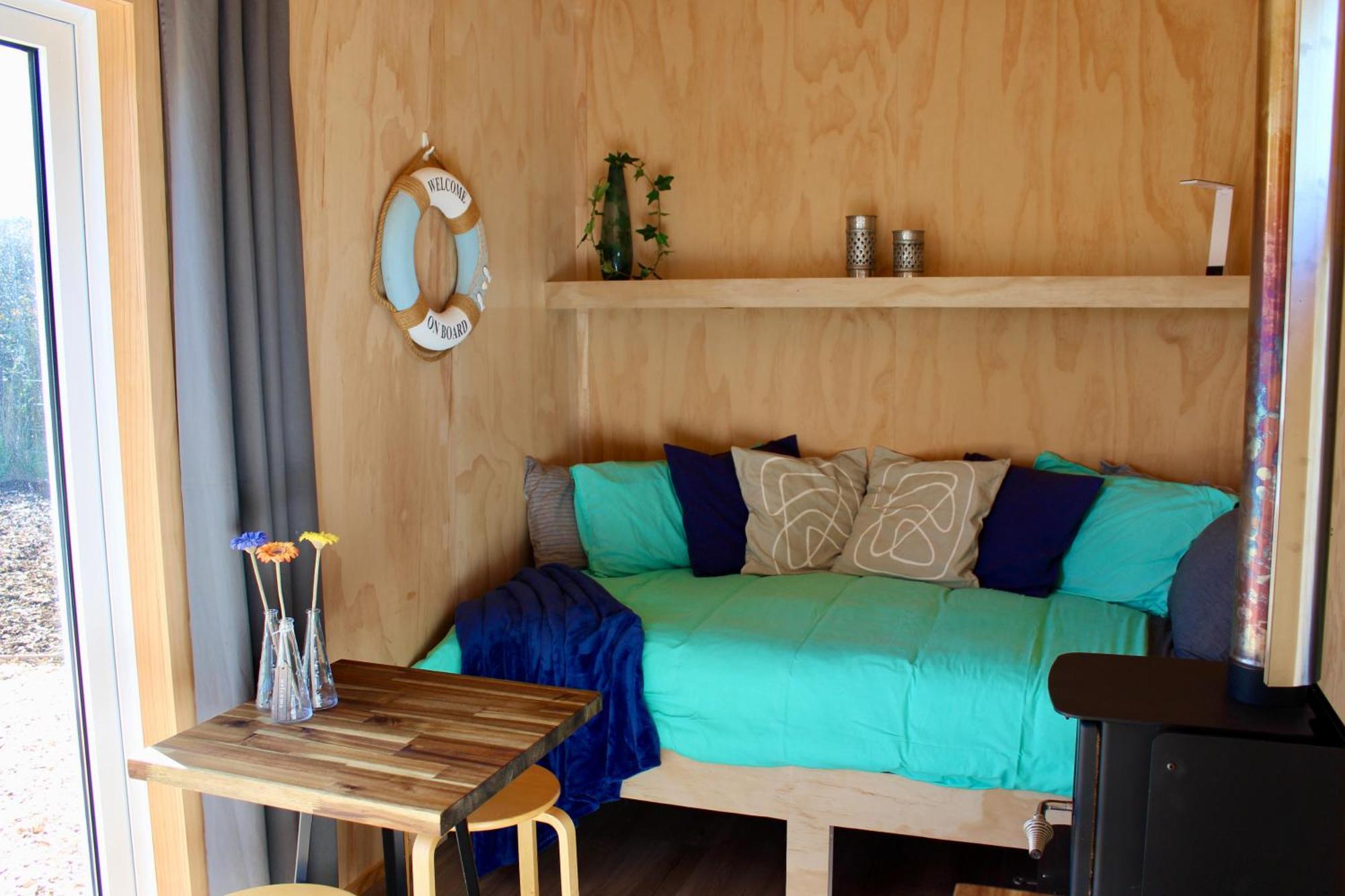 Cosy Tiny Container Cabin Carterton Buitenkant foto
